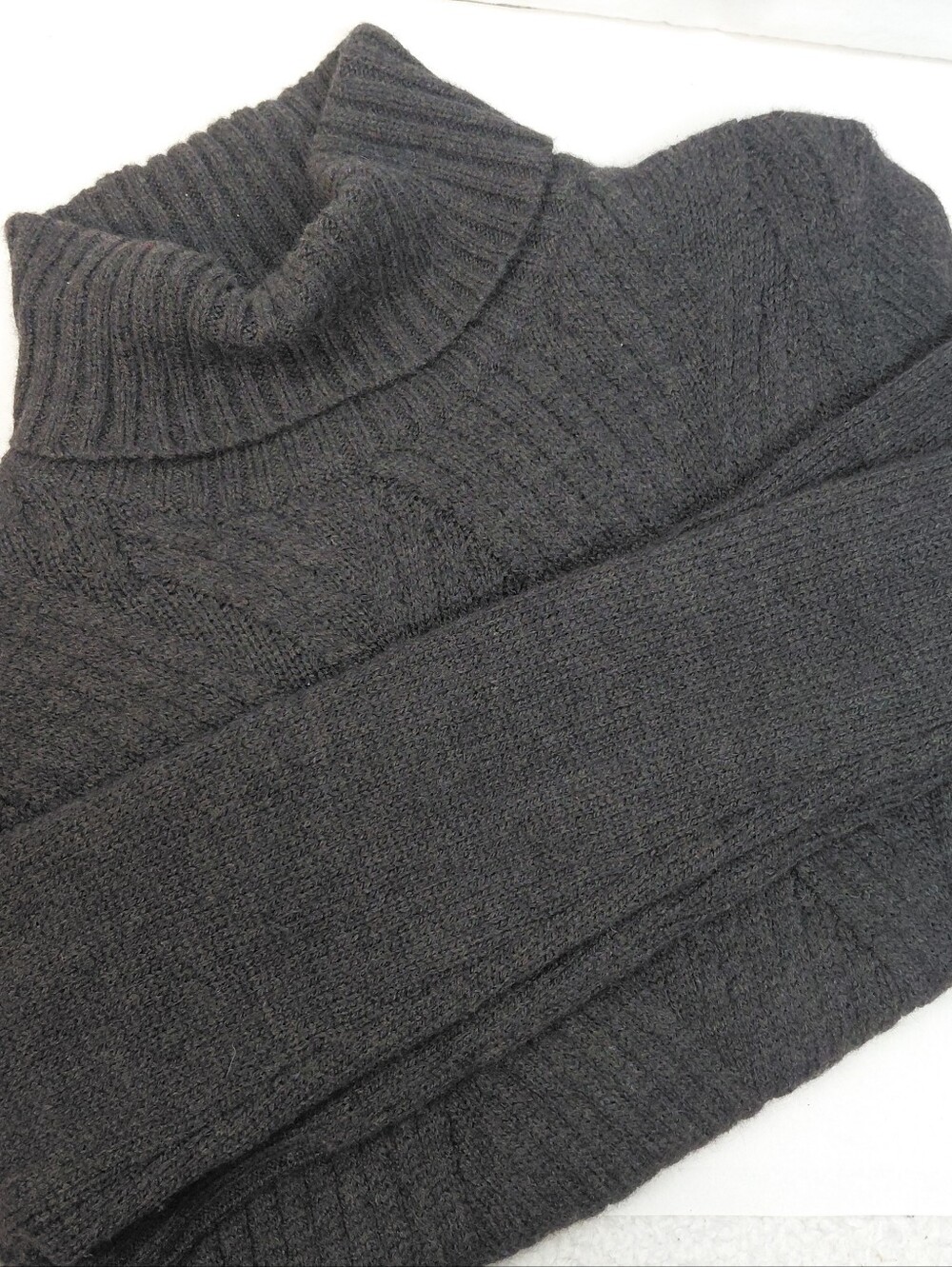 Vince Merino Wool Alpaca Camel Blend Size Small Turtleneck Sweater Gray